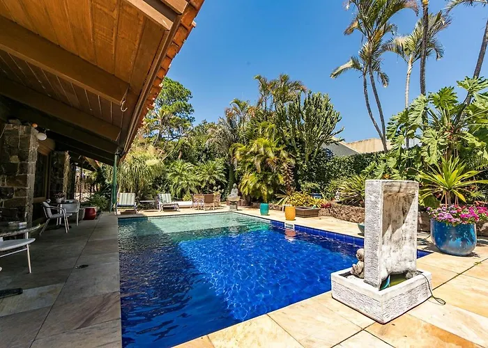 Balinesa Belissima Mansao Com Piscina, Jacuzzi E Sauna