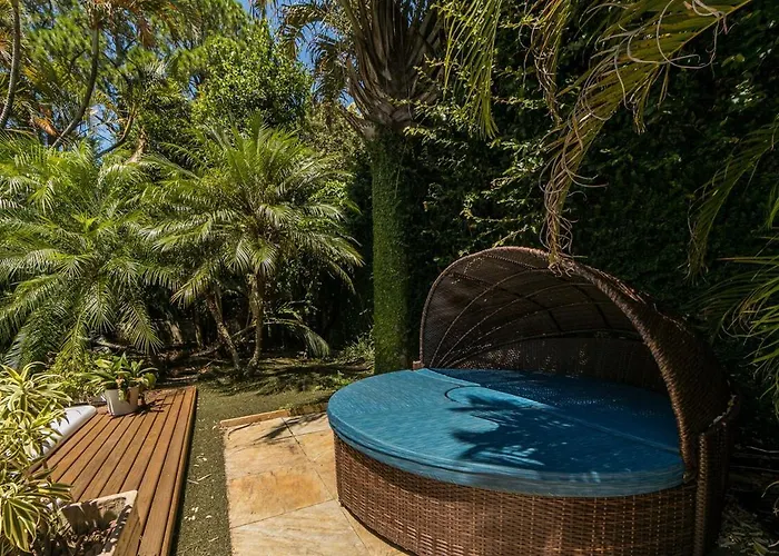 Balinesa Belissima Mansao Com Piscina, Jacuzzi E Sauna