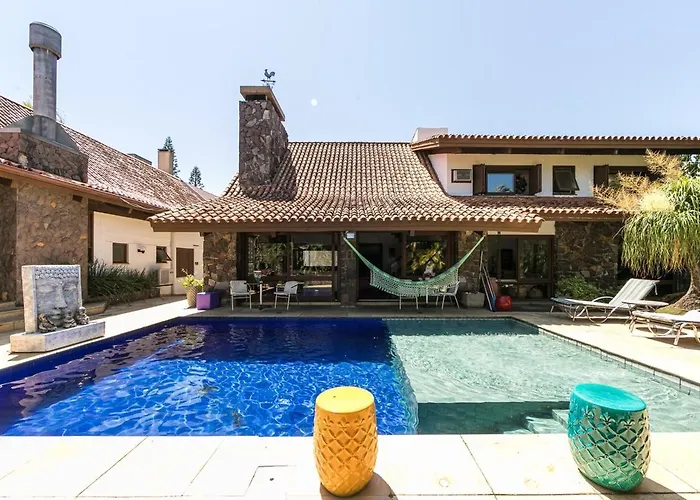Balinesa Belissima Mansao Com Piscina, Jacuzzi E Sauna Villa Porto Alegre