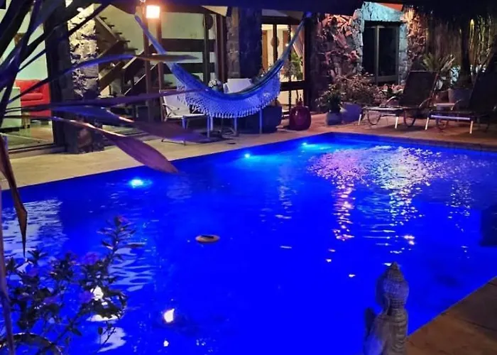Balinesa Belissima Mansao Com Piscina, Jacuzzi E Sauna Villa *