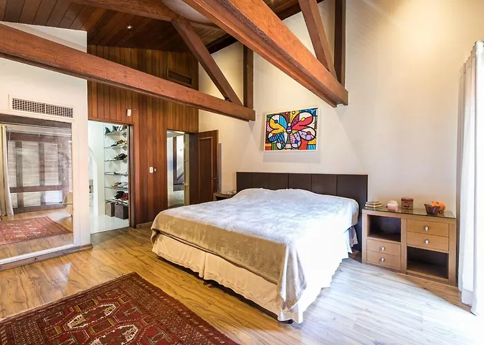 Villa Balinesa Belissima Mansao Com Piscina, Jacuzzi E Sauna Porto Alegre