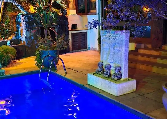 Balinesa Belissima Mansao Com Piscina, Jacuzzi E Sauna Villa