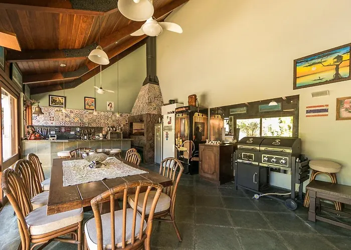 Villa Balinesa Belissima Mansao Com Piscina, Jacuzzi E Sauna *