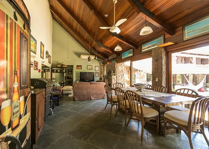 Villa Balinesa Belissima Mansao Com Piscina, Jacuzzi E Sauna