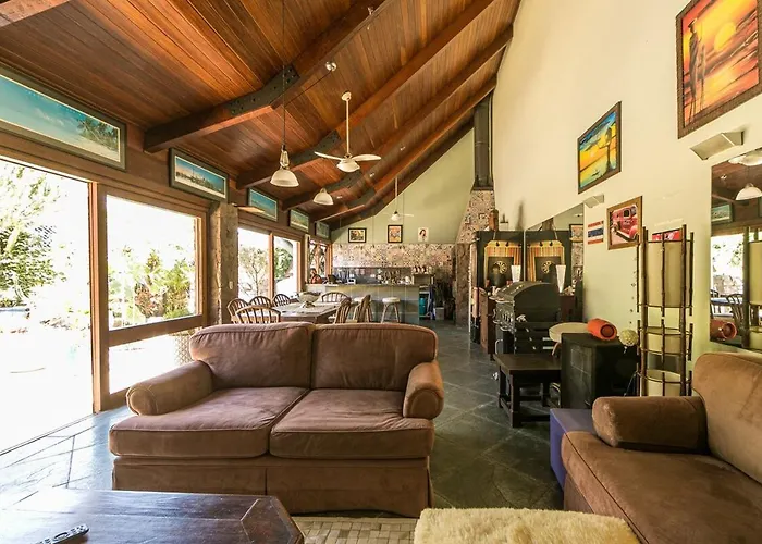 Balinesa Belissima Mansao Com Piscina, Jacuzzi E Sauna Villa