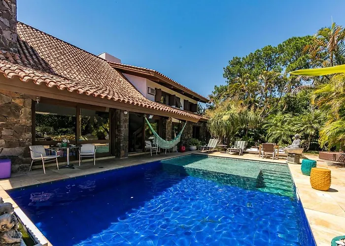Balinesa Belissima Mansao Com Piscina, Jacuzzi E Sauna Villa