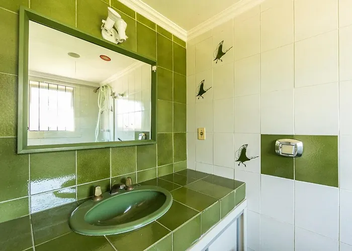 Balinesa Belissima Mansao Com Piscina, Jacuzzi E Sauna Villa