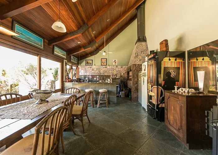 Villa Balinesa Belissima Mansao Com Piscina, Jacuzzi E Sauna Porto Alegre