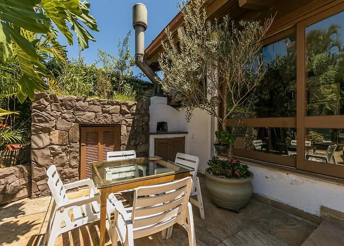 Villa Balinesa Belissima Mansao Com Piscina, Jacuzzi E Sauna