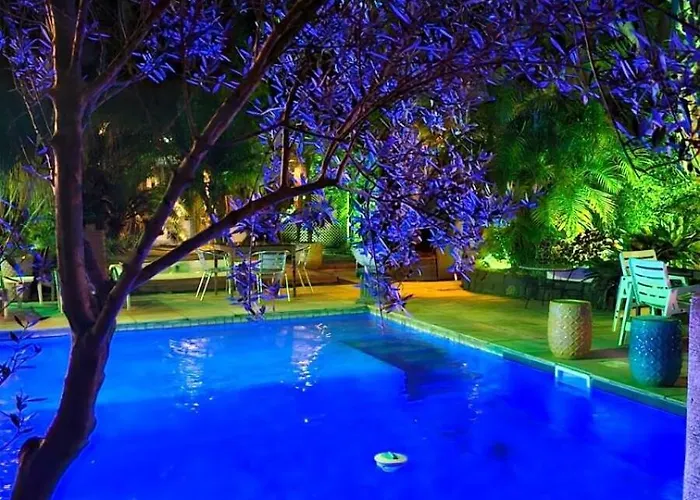 Balinesa Belissima Mansao Com Piscina, Jacuzzi E Sauna Villa Porto Alegre